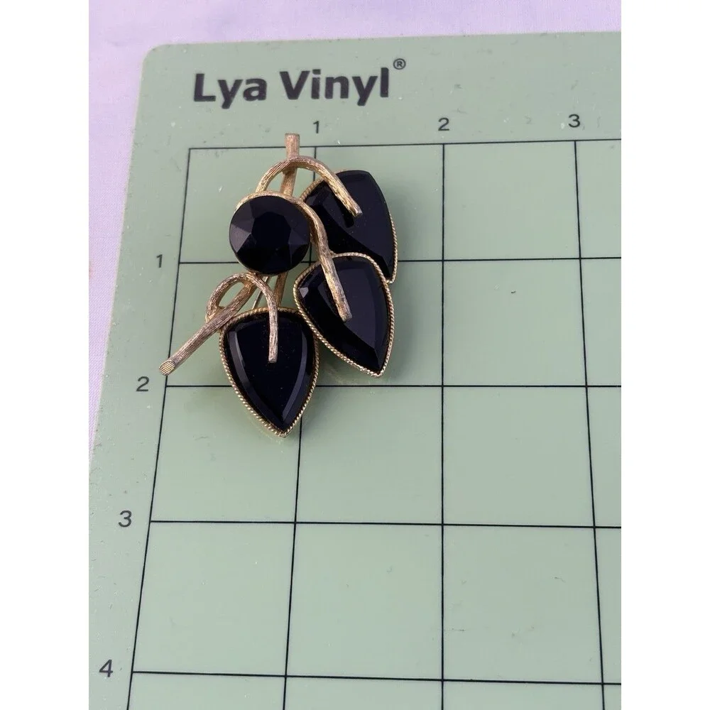 Vintage CAPRI Brooch Pin Black  Glass Goldtone Leaf Branch  2”